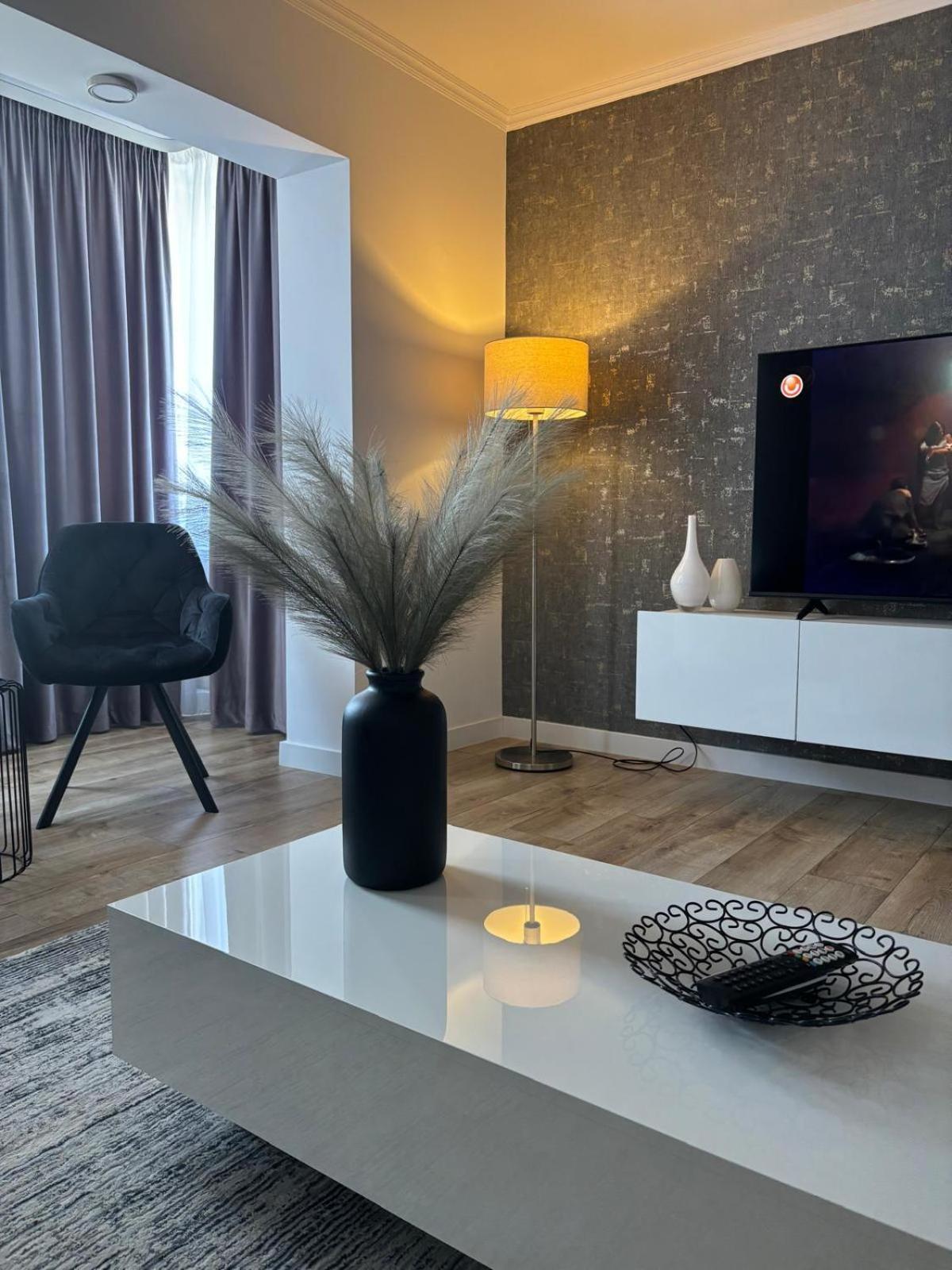 Rorada Apartament Făgăraş Esterno foto